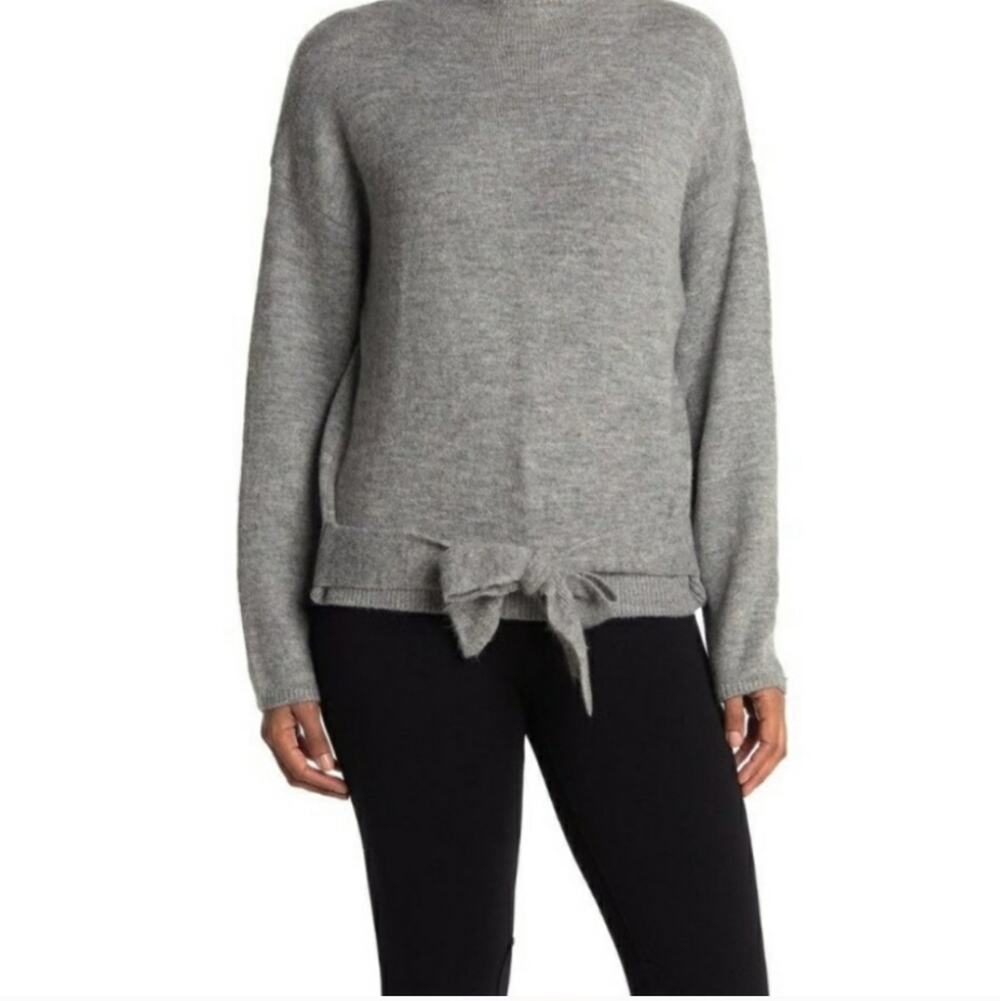 Wayf gray bow tie waist sweater New SZ Small
